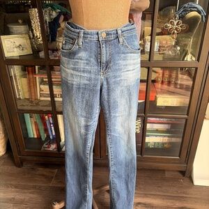 AG Adriana Goldschmidt, Harper Essential Straight Jean size 30R